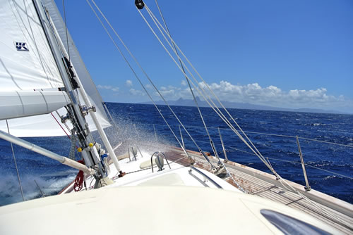 22 kts reach to the Pitons, St Lucia with stowed whisker poles